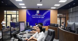 EVNHANOI ứng trực 24/24h, tăng cường giám sát vận hành, kiểm tra thiết bị và chủ động xử lý các nguy cơ quá tải điện